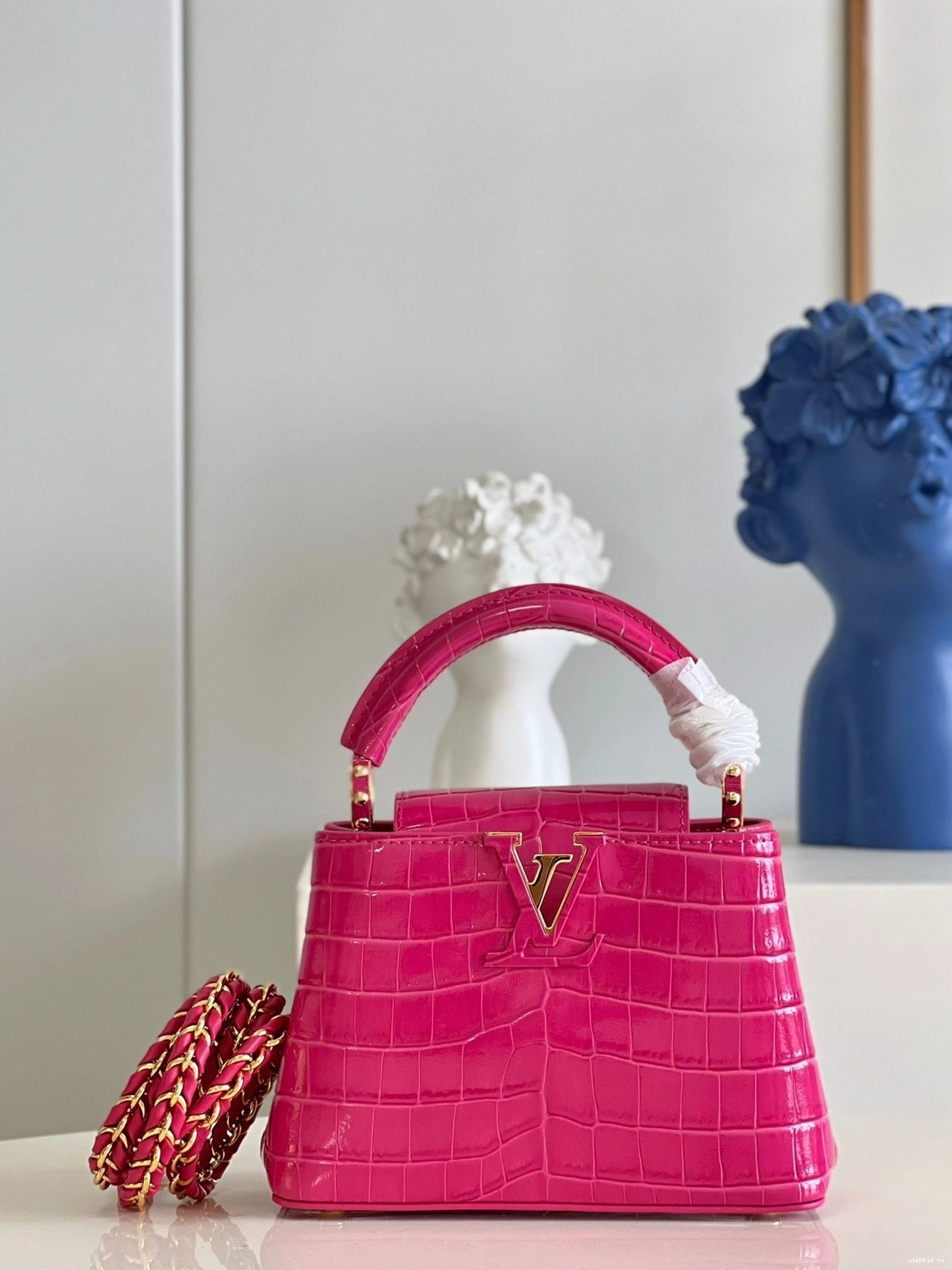 WIS CAPUCINES LOUIS VUITTON MINI 1006